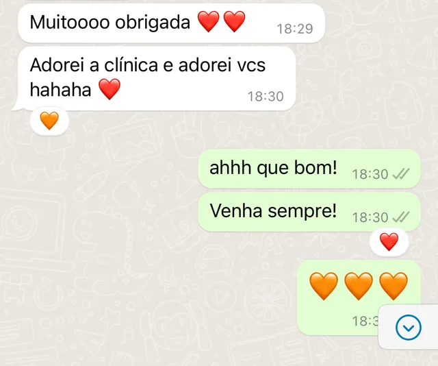 Mensagem de cliente elogiando a clínica